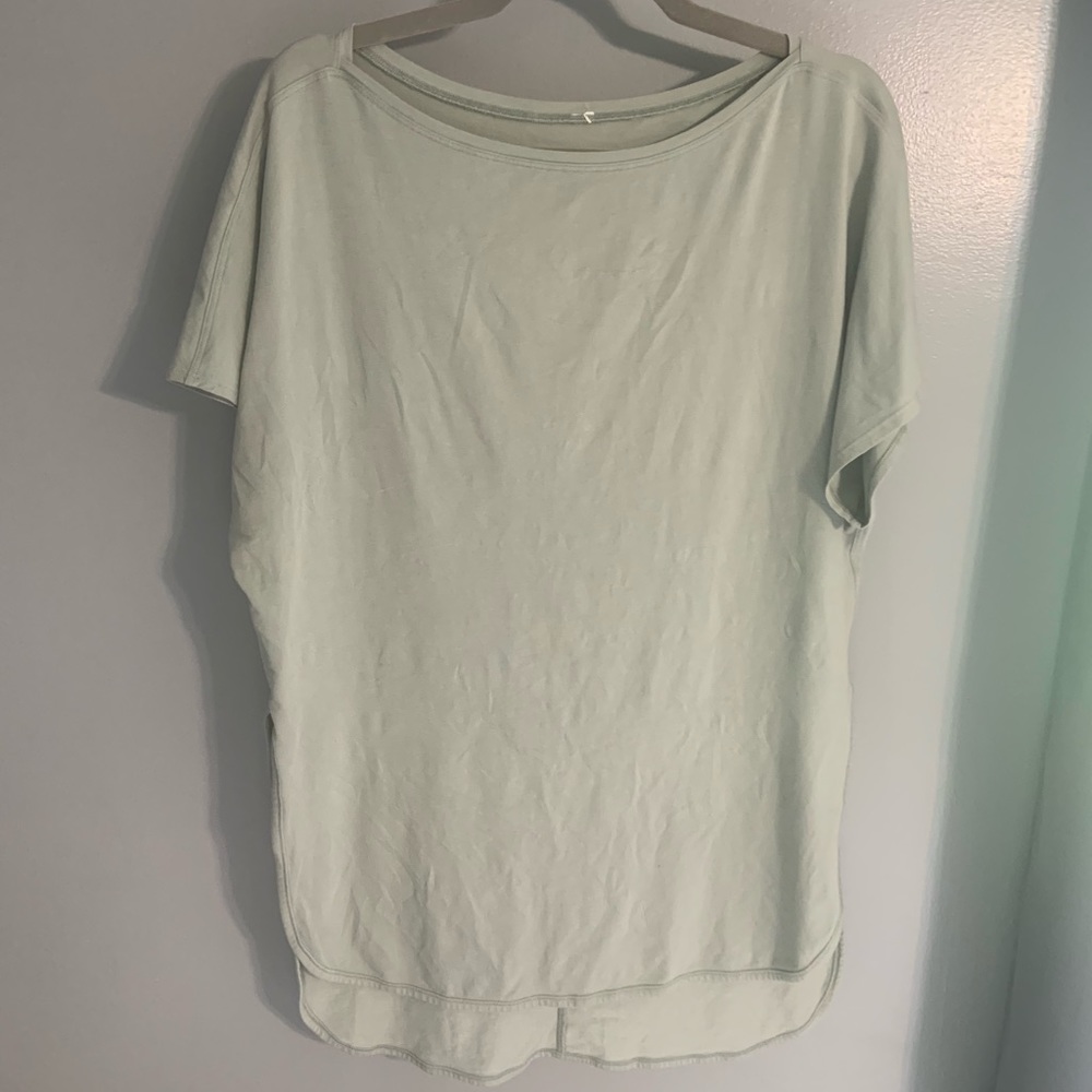 Lululemon Tshirt